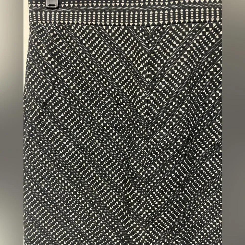 Urban Outfitters Black and White Tribal Print Bodycon Pencil Skirt SZ M